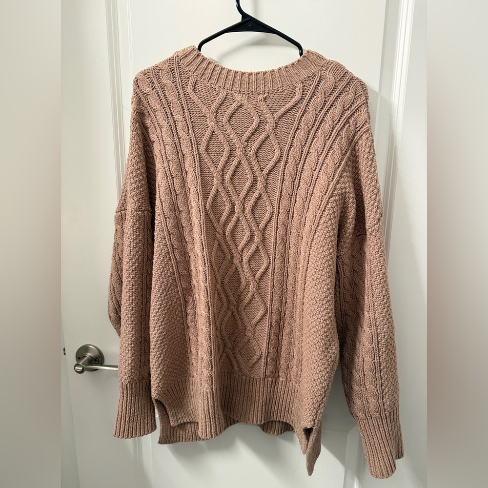 Abercrombie & Fitch Cable-Knit Sweater